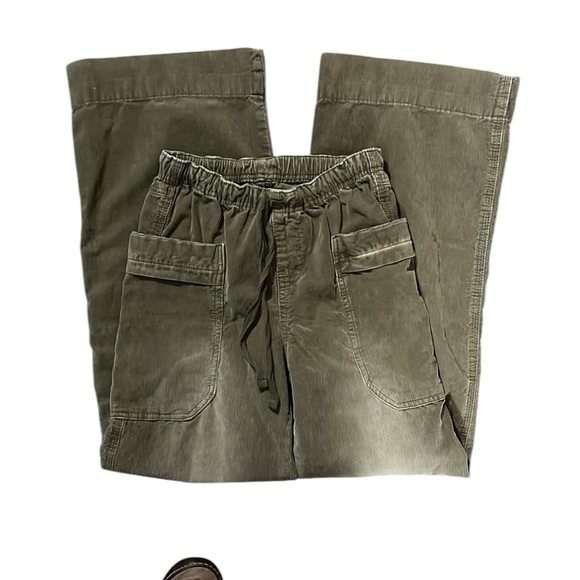 Kimchi Blue by Urban Outfitters Amelie Corduroy Pull-On Pant Size XS - Picture 6 of 6